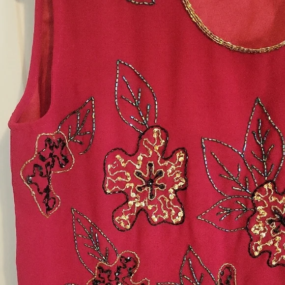 Midnight Velvet Floral beaded Sleeveless cranberry Top - Picture 2 of 4
